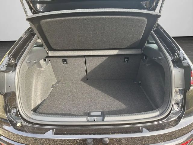 Volkswagen Taigo 1.0 TSI DSG R-Line