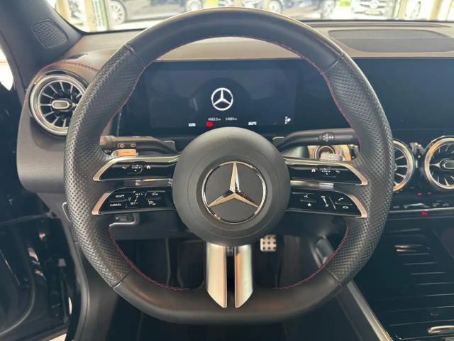 Mercedes-Benz EQB 300 4MATIC AMG Line
