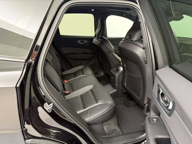 Volvo XC60 AWD Plus Recharge T8