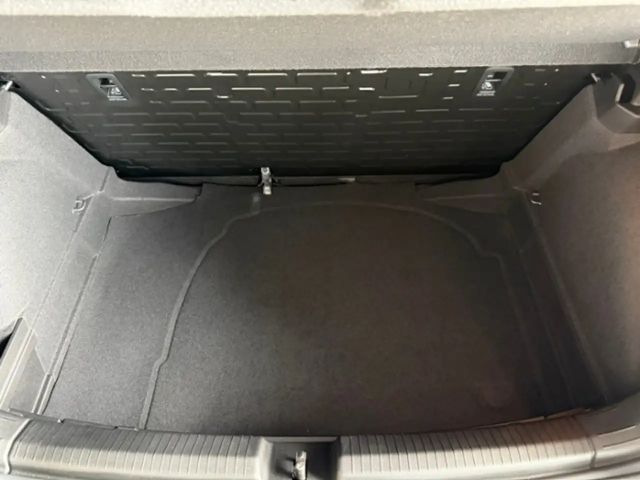 Volkswagen Polo 1,0 LED KLIMA SH APP C.