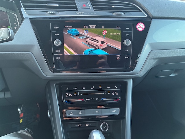 Volkswagen Touran DSG Highline R-Line Style