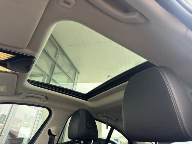 BMW 320 320e Sedan Sport Line