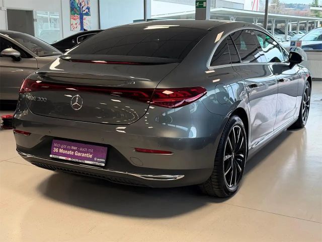 Mercedes-Benz EQE 300 Sedan