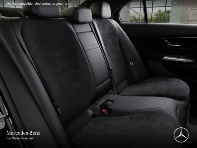 Mercedes-Benz E 220 AMG Line E 220 d Sedan