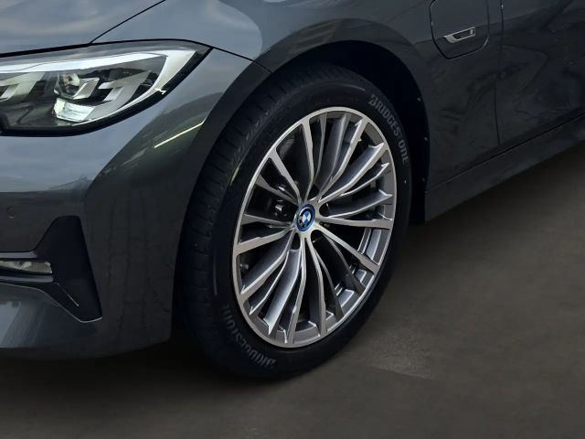 BMW 320 320e Sport Line