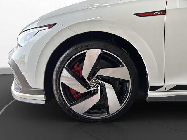 Volkswagen Golf 2.0 TSI DSG Golf VIII