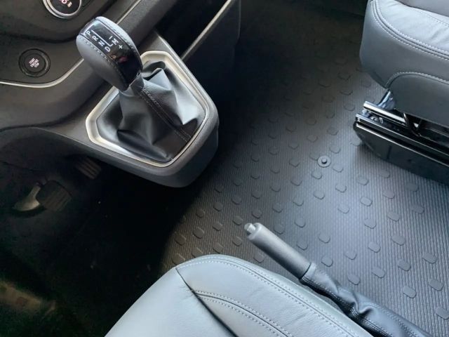 Renault Trafic Blue Grand Spaceclass