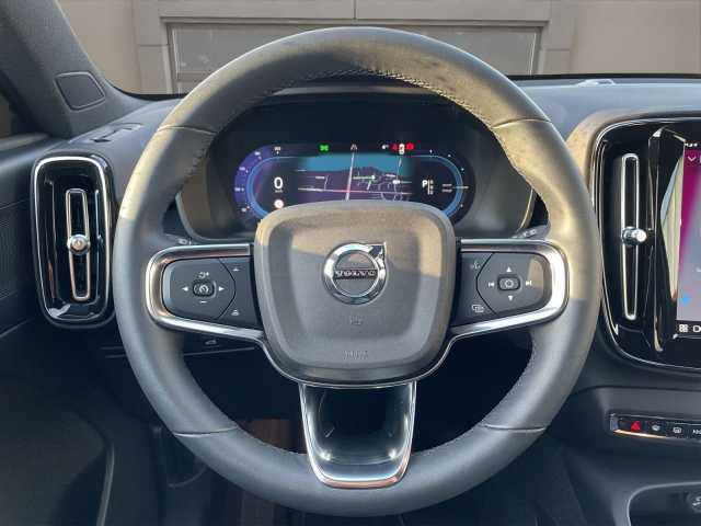 Volvo XC40 Core Recharge