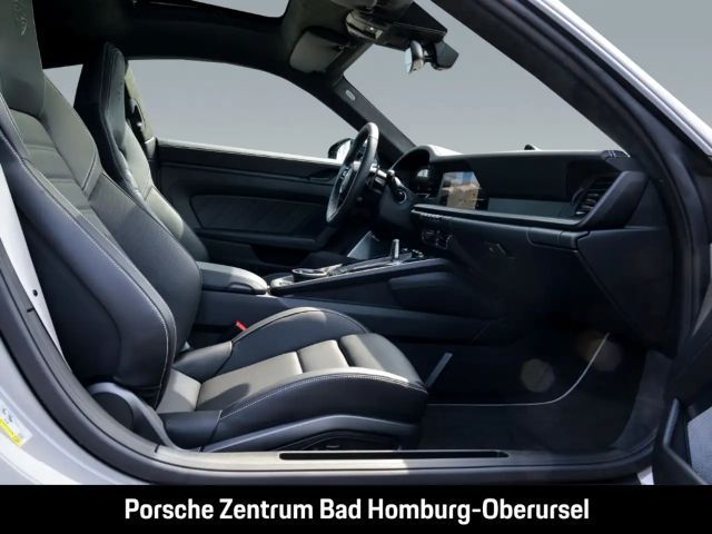 Porsche 992 Carrera Coupé GTS