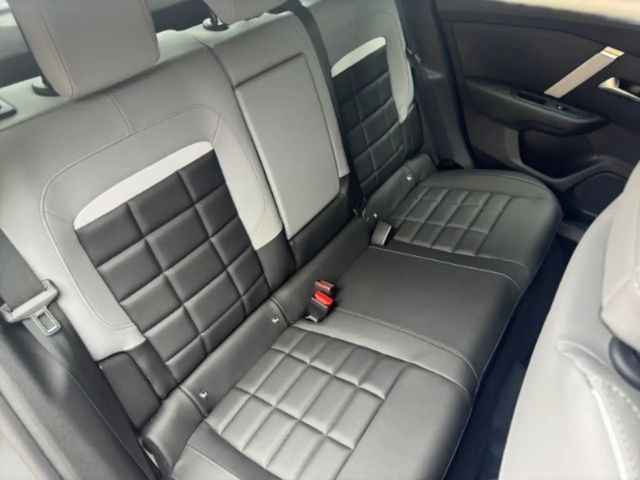 Citroën C4 Hybrid Max