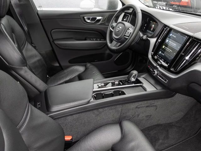 Volvo XC60 Dark Plus