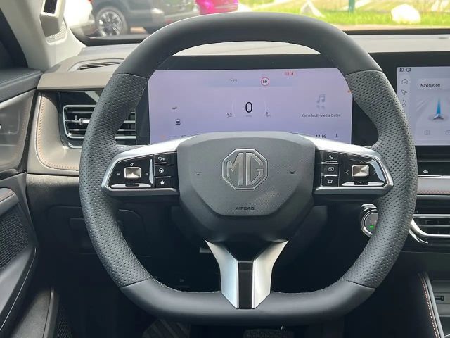 MG HS Luxury