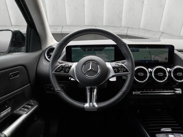 Mercedes-Benz GLA 200 Progressive