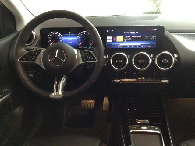 Mercedes-Benz B 200 Progressive