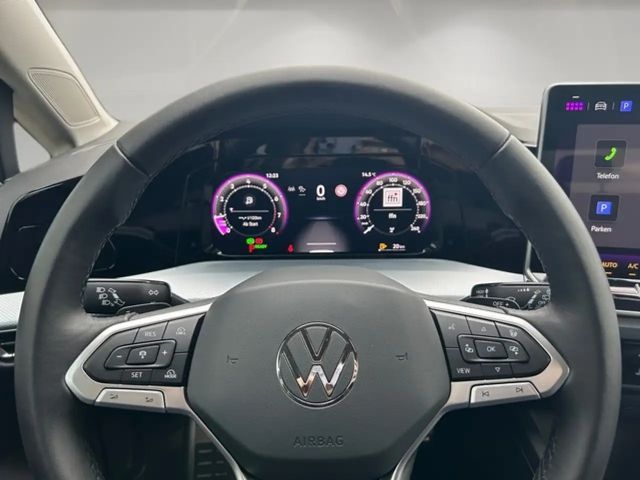 Volkswagen Golf 1.5 eTSI DSG Golf VIII