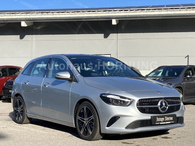 Mercedes-Benz B 200 Sedan