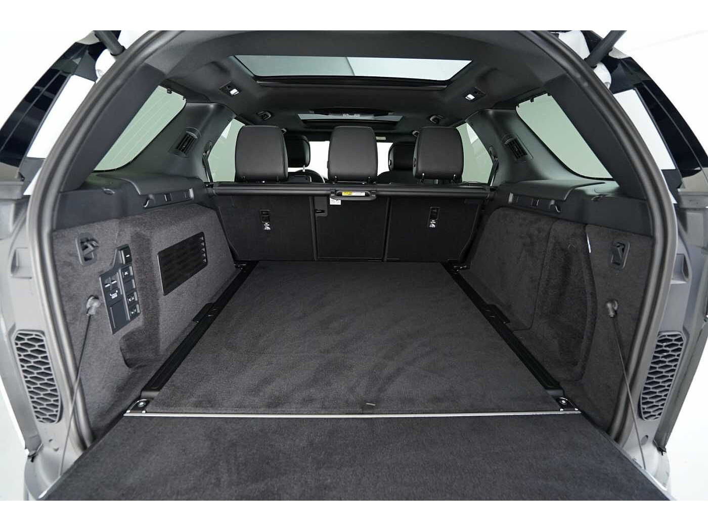 Land Rover Discovery D250 Dynamic SE