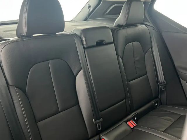 Volvo XC40 Recharge T5