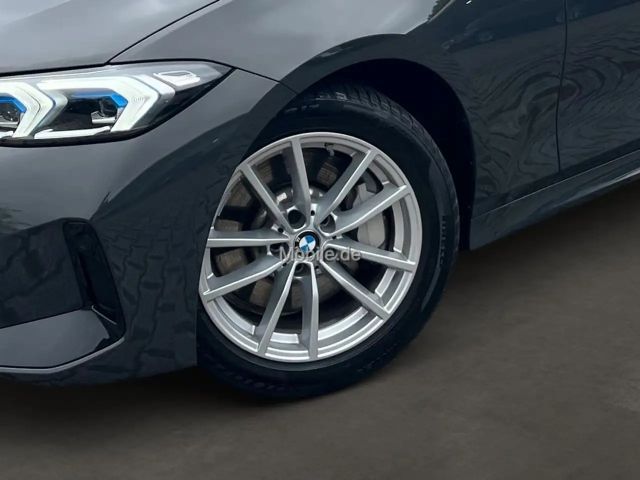 BMW 330 330d M-Sport Touring xDrive