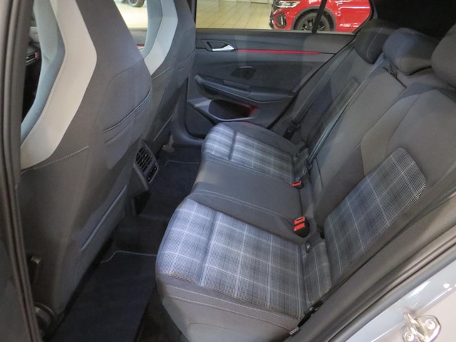 Volkswagen Golf 2.0 TDI DSG Golf VIII