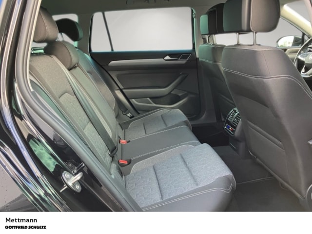 Volkswagen Passat 1.5 TSI Business DSG Variant