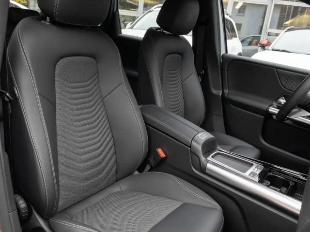 Mercedes-Benz B 200 Progressive