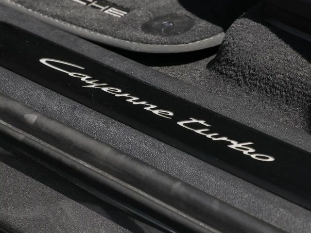 Porsche Cayenne E-Hybrid Turbo