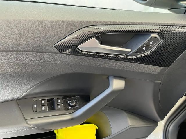 Volkswagen T-Cross 1.0 TSI DSG R-Line