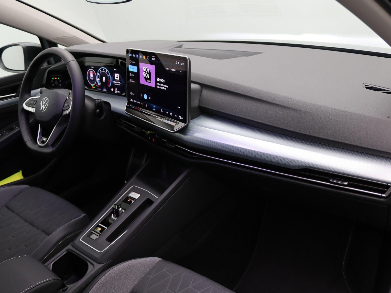 Volkswagen Golf 1.5 eTSI DSG Life