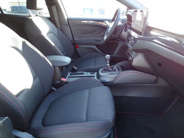 Ford Focus ST Line Wagon