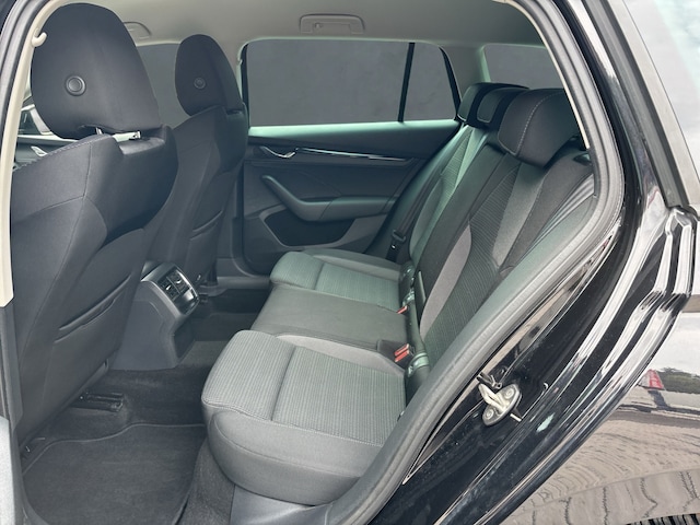 Skoda Octavia 1.5 TSI Ambition Combi