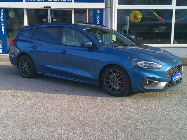 Ford Focus ST Line Wagon
