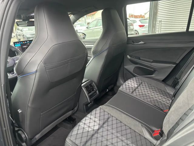 Volkswagen Golf 1.5 TSI R-Line