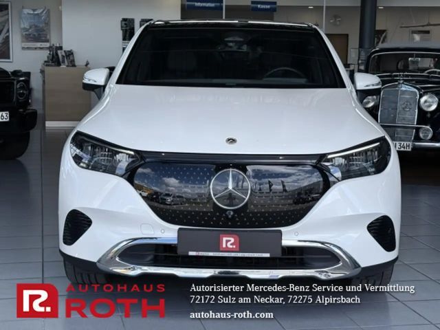 Mercedes-Benz EQE SUV 300