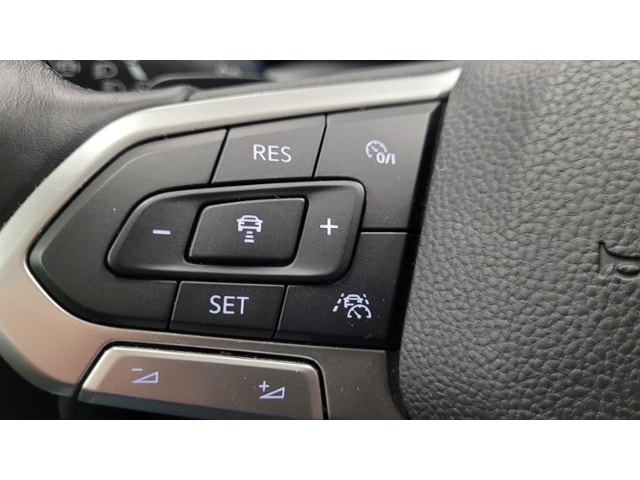 Volkswagen Golf 1.5 eTSI DSG Golf VIII