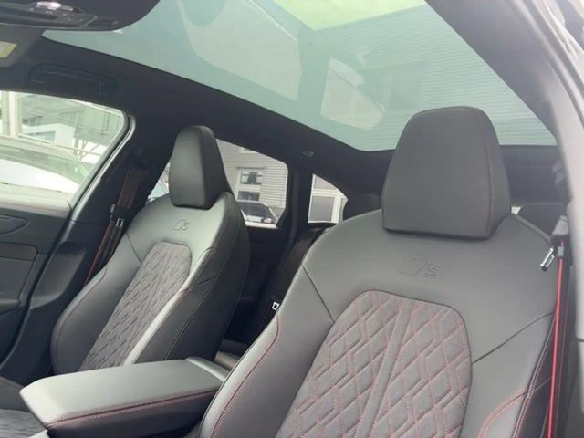 Audi A6 Avant Quattro S-Tronic