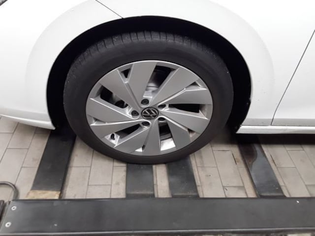 Volkswagen Golf 2.0 TDI DSG Golf VIII Style