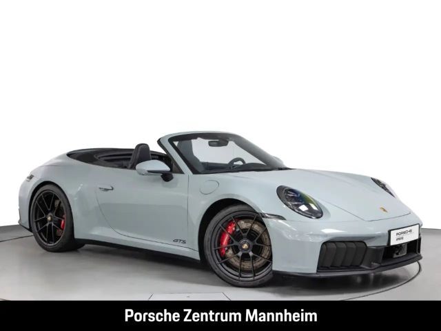 Porsche 992 Cabrio Carrera GTS