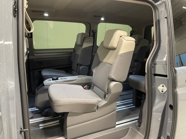 Volkswagen Multivan 2.0 TDI DSG IQ.Drive Lang T7