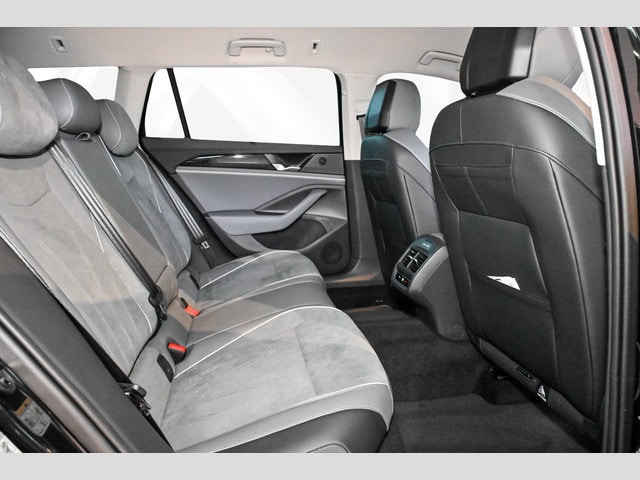 Volkswagen Passat 1.5 eTSI Business DSG