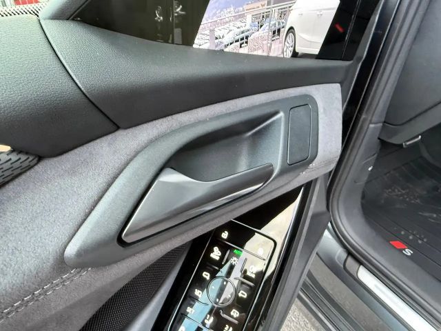 Audi S6 e-tron e-tron