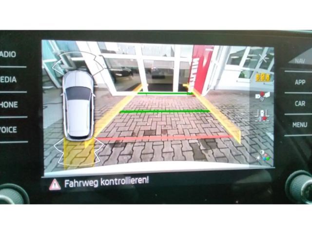 Skoda Karoq Selection