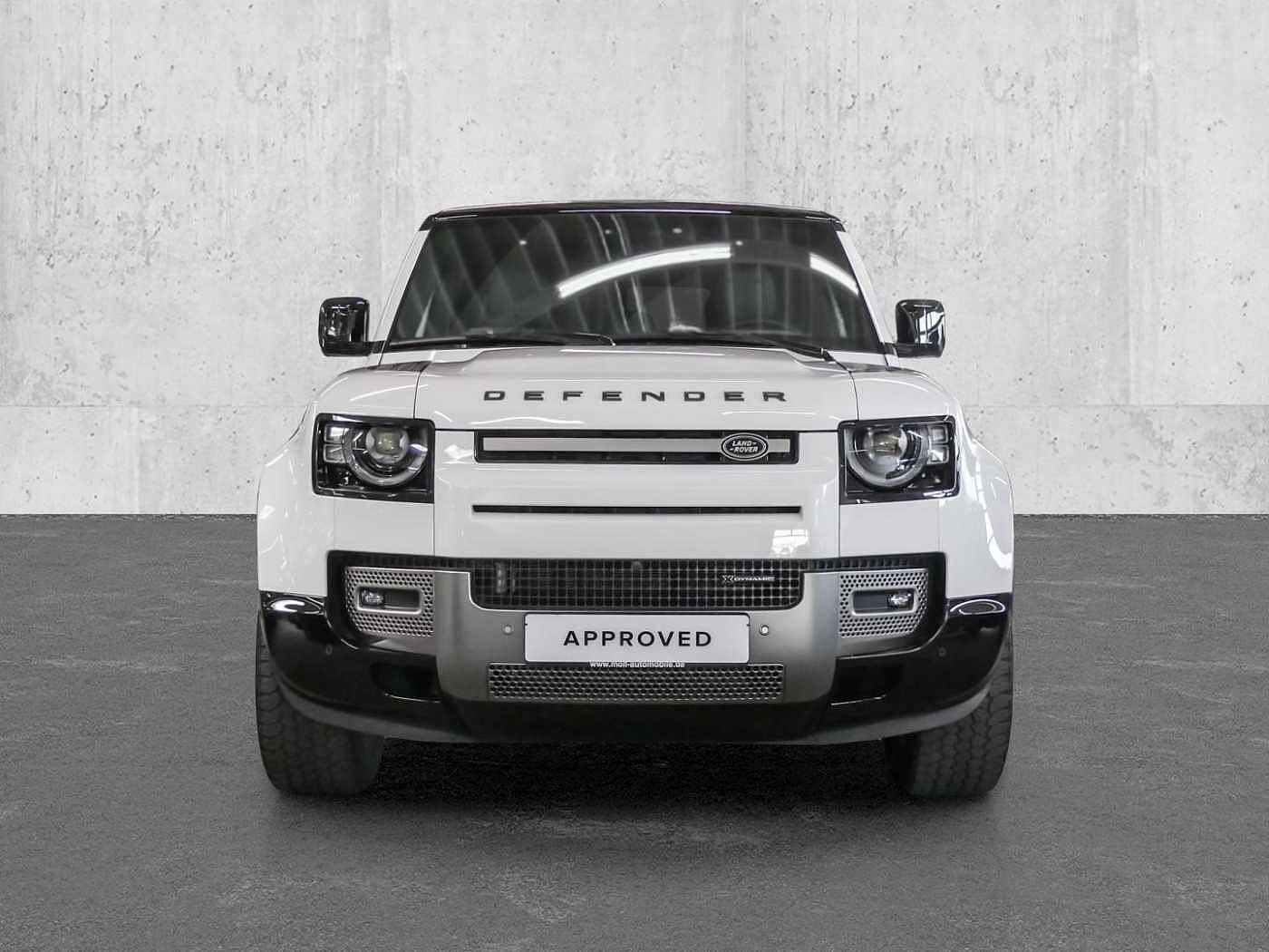 Land Rover Defender 110 Dynamic SE