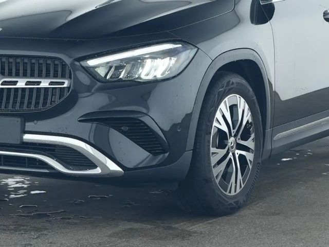 Mercedes-Benz GLA 180 Progressive