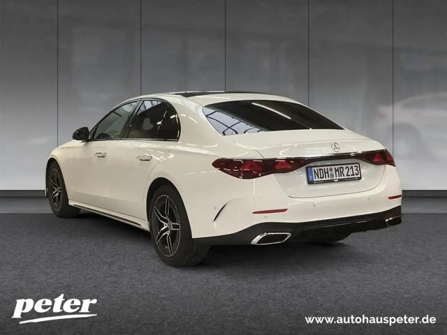 Mercedes-Benz E 200 AMG Line Sedan