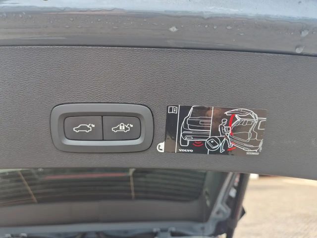 Volvo XC40 R-Design T5