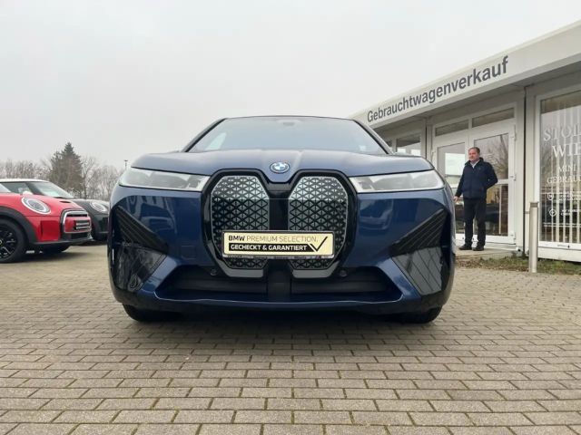BMW iX xDrive50