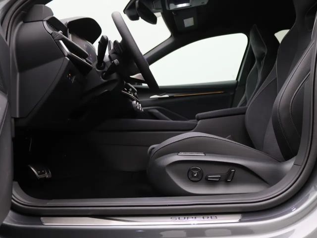 Skoda Superb 2.0 TDI Combi Sportline