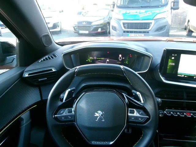 Peugeot 2008 EAT8 GT-Line