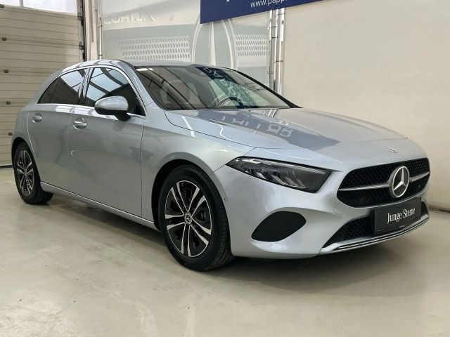 Mercedes-Benz A 180 A 180 d Hatchback